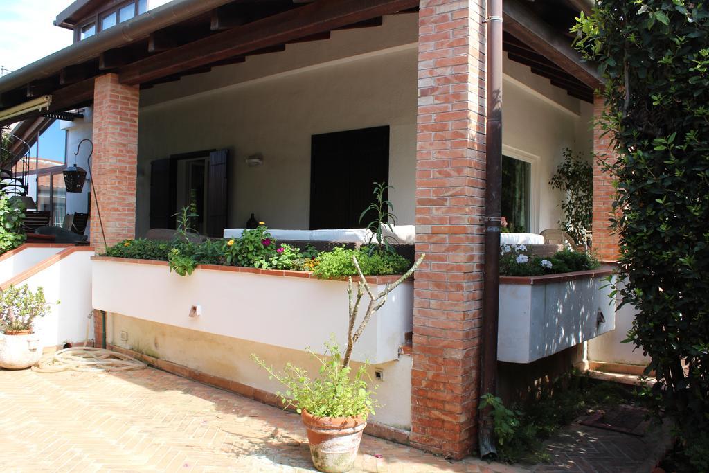 B&B Casa Chinaski 몬델로 외부 사진
